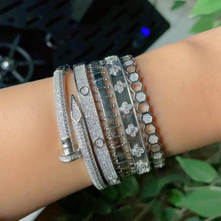 مجموعه اساور مع خواتم مقفل وفري سايز