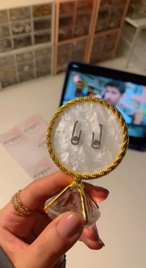 حلق فضي وذهبي