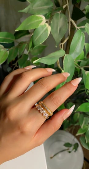 اسوراتين وخاتمين فري سايز فضي وذهبي