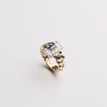 خاتم عيار 18