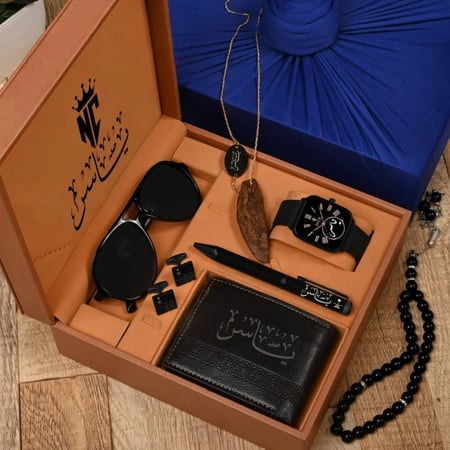 طقم ساعه بالاسم