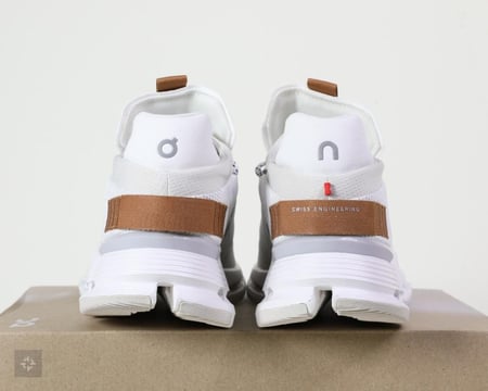 On Running CLOUDNOVA-white pearl