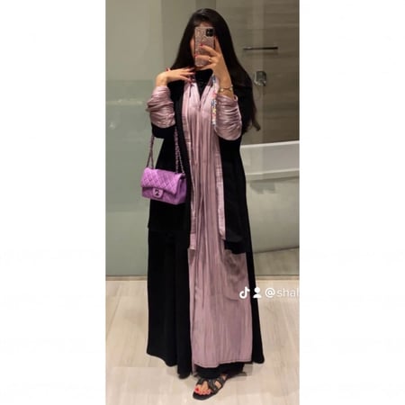 Signature abaya ( بإمكانك اختيار اللون )