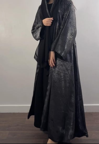عبايه (N55) دبل فيس اسود لمعه و ساده
