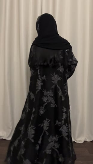 عبايه (N78) اورقانزا مطرز فضي