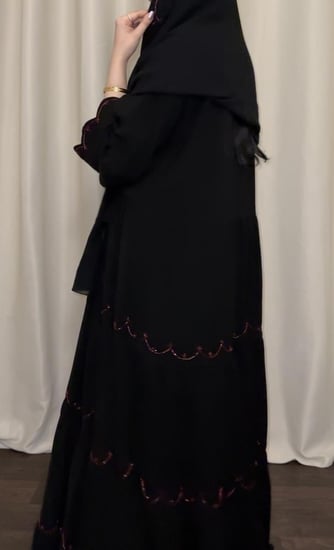 عبايه (N80) شك عنابي طبقات