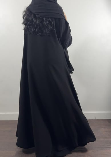 عبايه ( N76 ) اكمام رمادي غامق