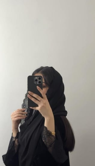 عبايه(N35) طرف دانتيل اسود