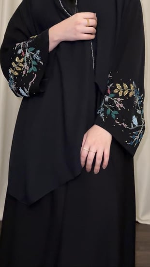 عبايه (N43) شك ورد