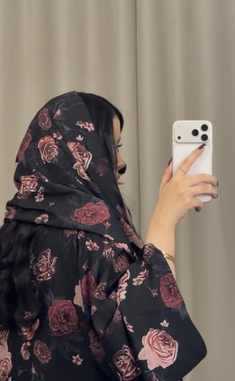 عبايه ( N104 ) شيفون دبل فيس