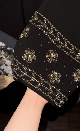 عبايه ( N8 ) شك ذهبي