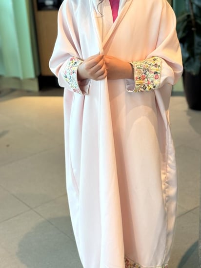عباية سارة
