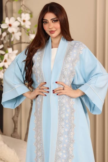 جلابية قطعتين بخامة باربي وكلفة مطرزة