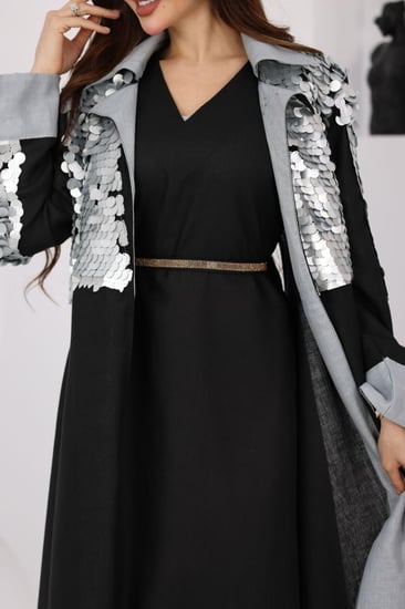 جلابية لينن قطعتين بتدخيلات الترتر وفتحة في الظهر