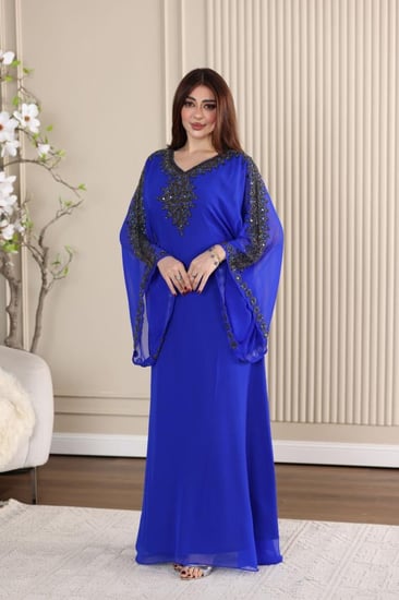 جلابية شيفون بتطريز شك يدوي فاخر واكمام فرنسية