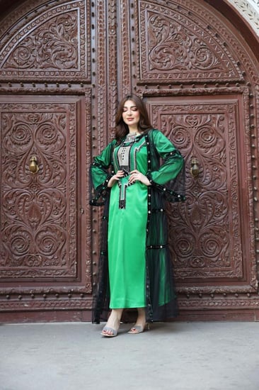 جلابية وم التأسيس بخام ساتان والتل العربي التراثي