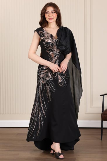 فستان كريب بتطريز طاؤوس