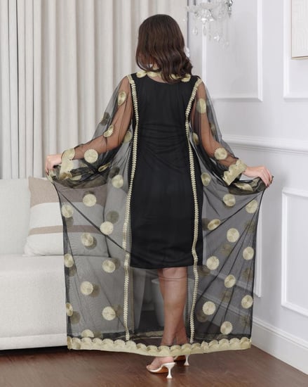 جلابية ( نشل ) بالتل والتطريز الذهبي