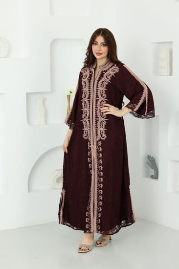 جلابية دانتين بتطريز مغربي أنيق