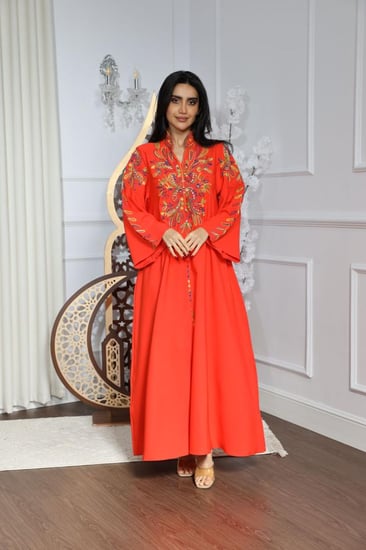 جلابية بخامة باربي بتطريز راقي