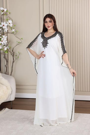 جلابية شيفون فراشة بتطريز شك يدوي فاخر