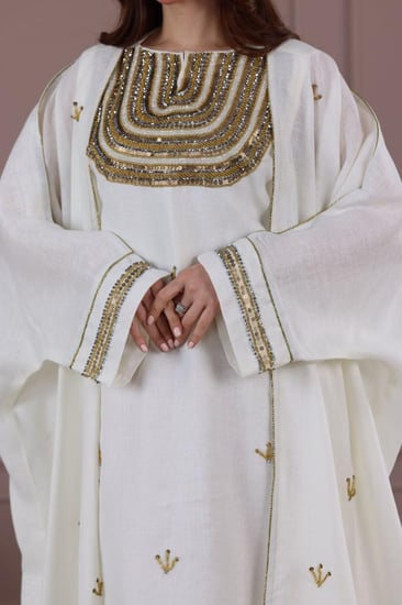 جلابية لينن قطعتين بتطريز شك أنيق