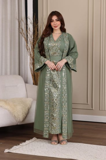 جلابية كويتية لينن قطعتين وبشت من التل المطرز