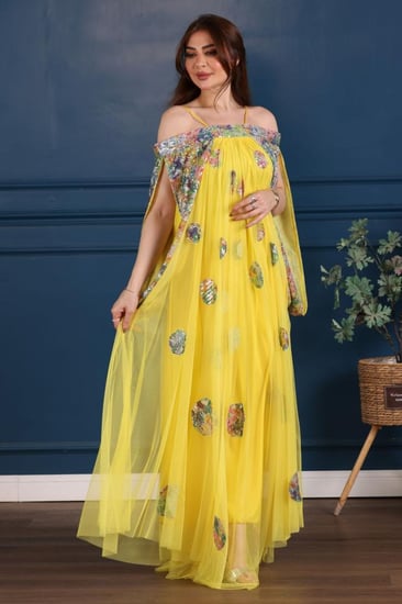 فستان تل بأكمام واسعه من الترتر