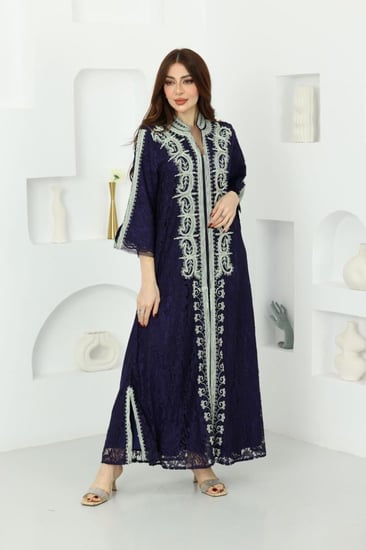 جلابية دانتين بتطريز مغربي أنيق