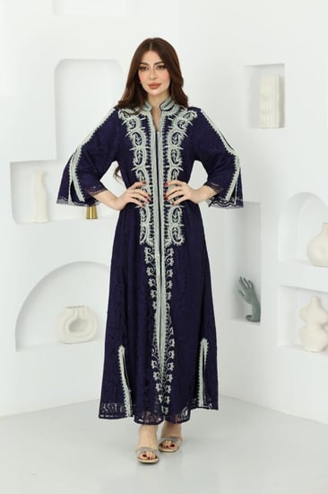 جلابية دانتين بتطريز مغربي أنيق