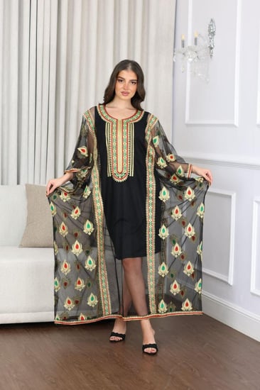 جلابية ( نشل ) بالتل والتطريز الذهبي