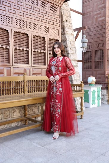 جلابية لينن بتطريز