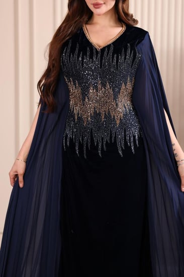 جلابية مخمل مطرزة بالترتر بإضافة خامة الجورجيت