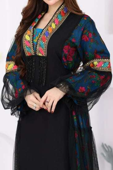 جلابية كريب بحريني ممزوجة بشالكي و تل اسود