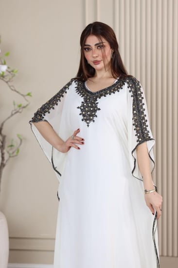 جلابية شيفون فراشة بتطريز شك يدوي فاخر