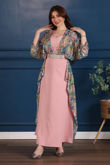 فستان سهرة كريب وخامة الترتر الملون