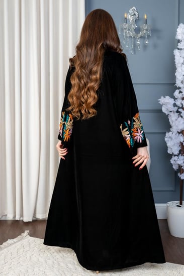 جلابية مخمل بتطريز