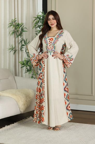 جلابية لينن بتطريز شك يدوي في الصدر والاكمام