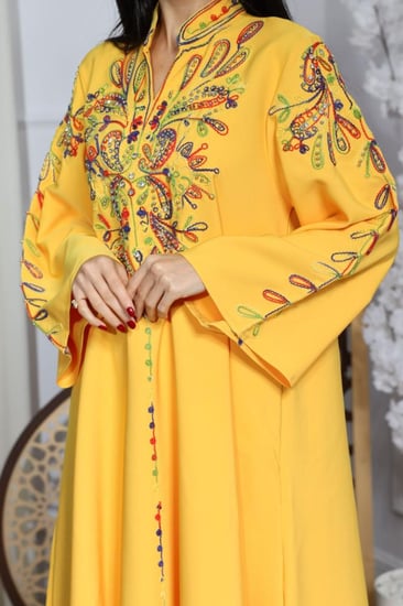 جلابية بخامة باربي بتطريز راقي