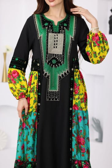 جلابية ;كريب بتطريز عسيري وتداخل الكلفة الجنوبية التراثية وخام الشالكي الجميل