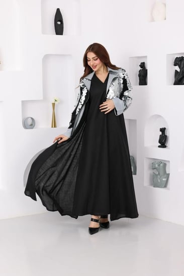 جلابية لينن قطعتين بتدخيلات الترتر وفتحة في الظهر