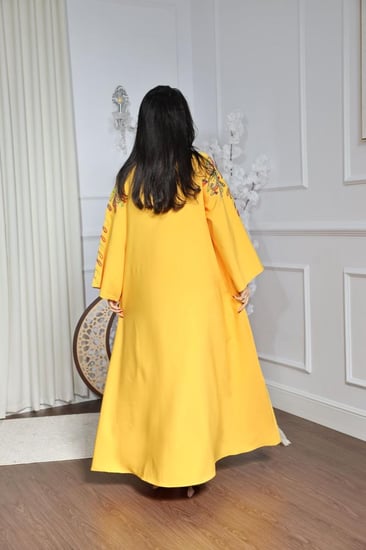 جلابية بخامة باربي بتطريز راقي