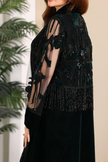 جلابية مخمل قطعتين بالتل المطرز بالقطيفة