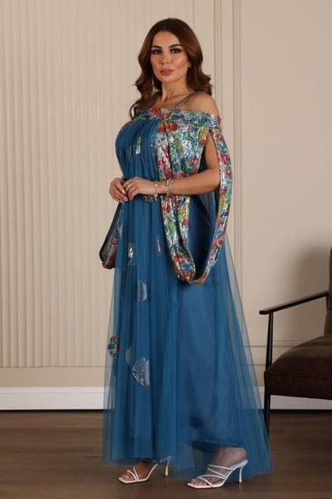 فستان تل بأكمام واسعه من الترتر