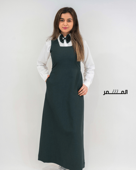 مريول اخضر - ياقة مربعة