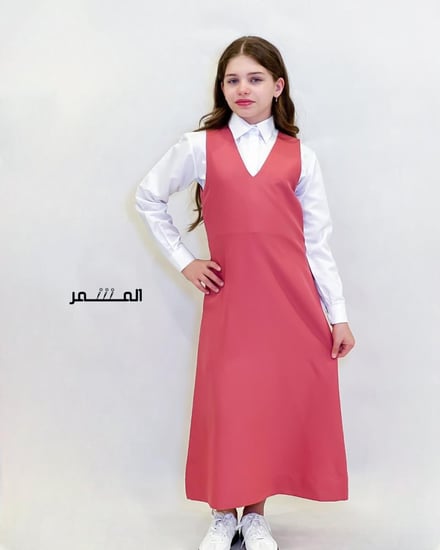 مريول وردي فاتح -القطيف