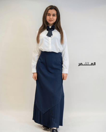 تنورة كحلي -كسرات من الاسفل