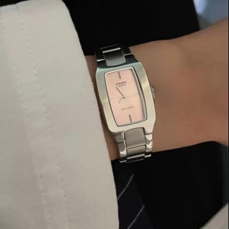 ساعة كاسيو انالوج نسائي