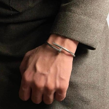 سوارة كارتير المسمار فضي