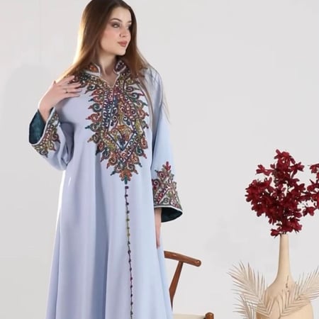 جلابيه كريب سماوي مطرزه